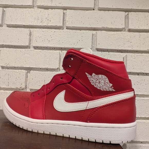 Air Jordan 1 Mid 'Gym Red 2.0' Red/White Sneakers - Picture 7 of 16